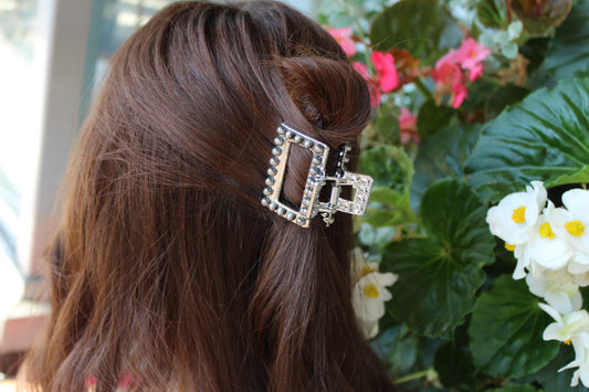 Mini Faux Silver Pearl Claw Hair Clip