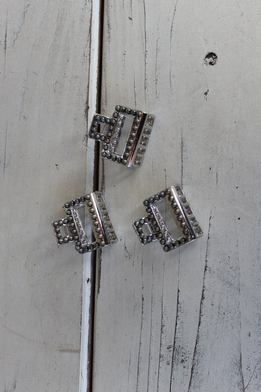 Mini Faux Silver Pearl Claw Hair Clip